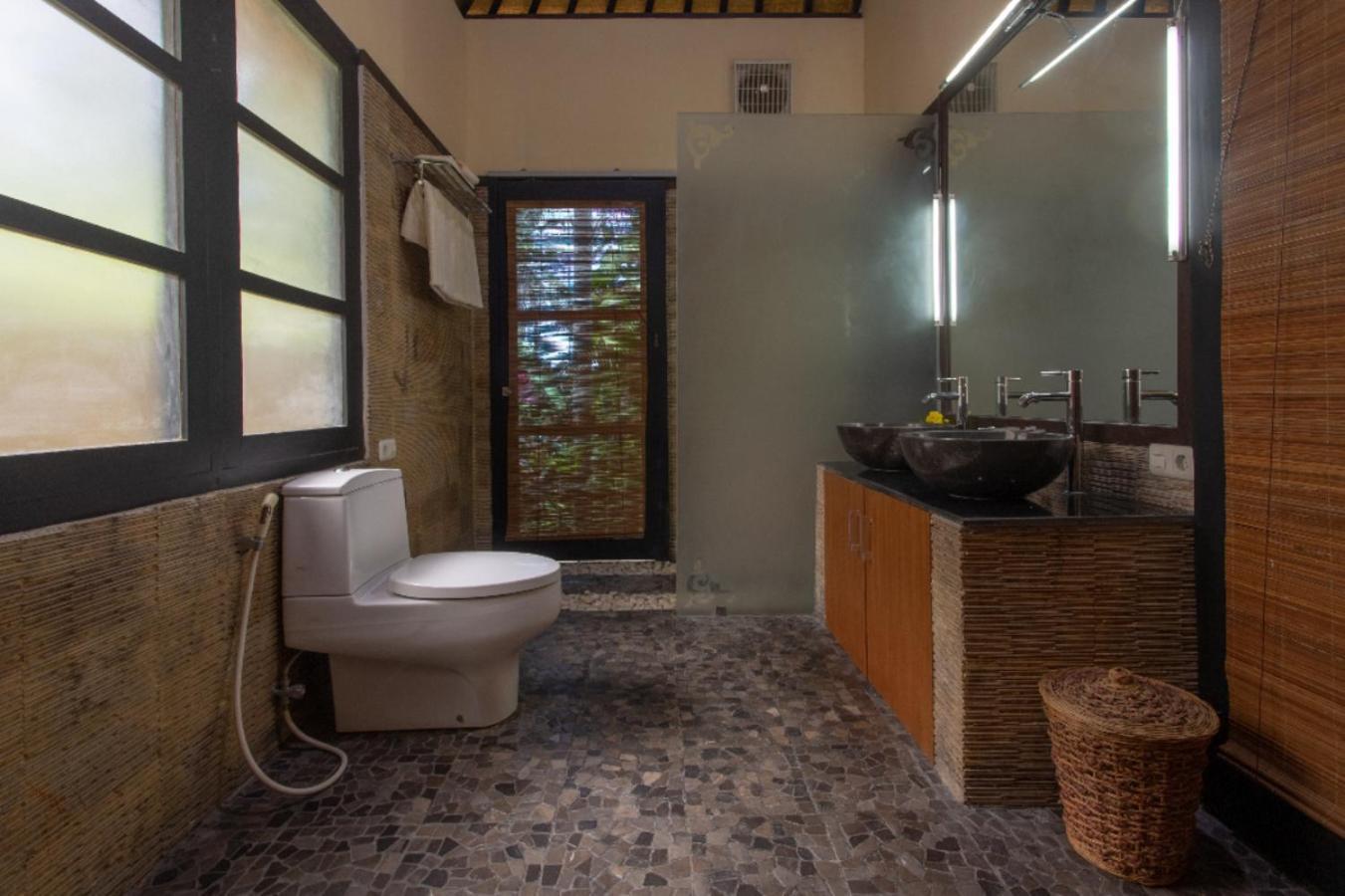 Villa Latebra Lovina (Bali)